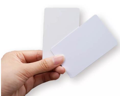 بطاقة PVC بيضاء فارغة