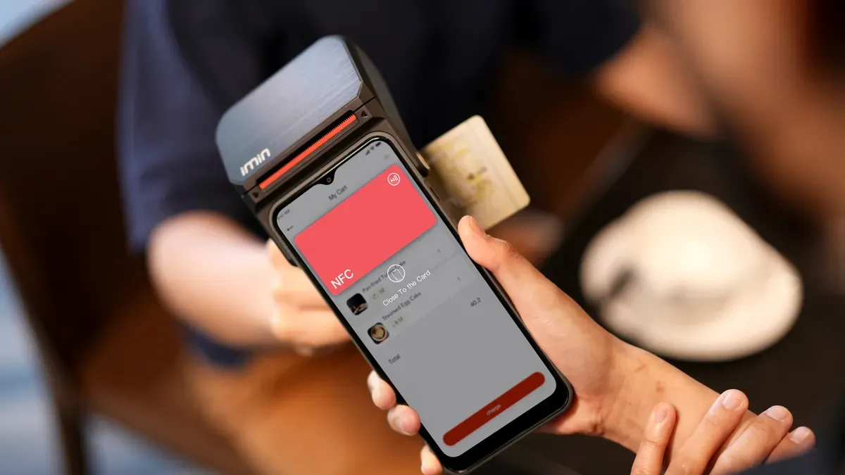 NFC vs QR Code: Side-by-Side Comparison