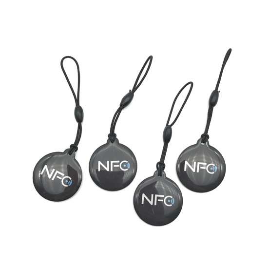 علامة الكريستال الإيبوكسي على شكل NFC