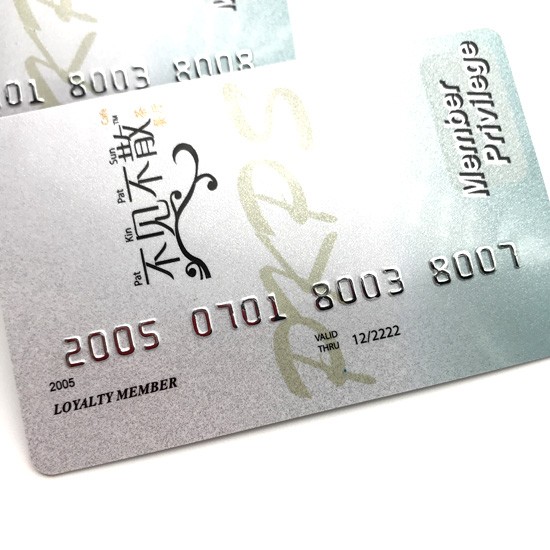 بطاقة عضوية صديقة للبيئة من مادة PVC مع أرقام منقوشة