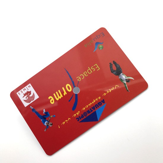 بطاقة RFID UHF طويلة المدى من Alien H3 بدون تلامس مع لاصق