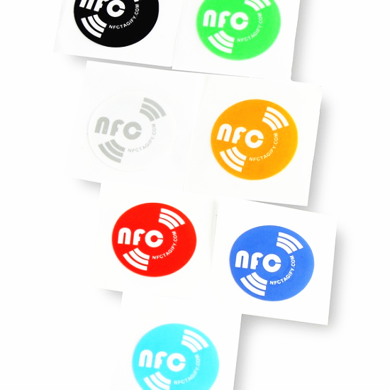 ملصق علامة NFC سلبي للاستخدام مرة واحدة بتردد 13.56 ميجاهرتز