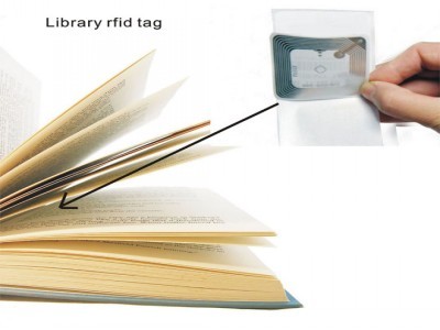 ملصق مكتبة rfid ISO15693 ICODE SLIX مطبوع حسب الطلب مع ملصق لاصق 3M