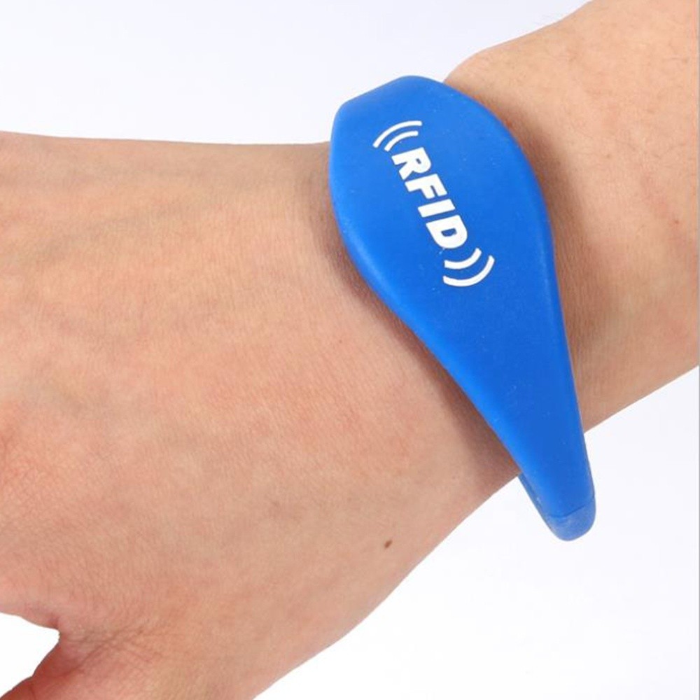 أساور ذكية مخصصة بالجملة للتحكم في الوصول، سوار معصم RFID من السيليكون الناعم