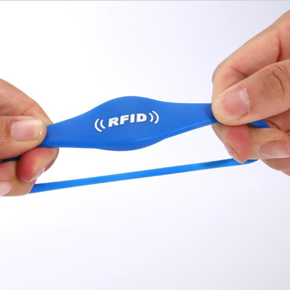 أساور ذكية مخصصة بالجملة للتحكم في الوصول، سوار معصم RFID من السيليكون الناعم