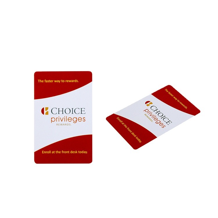بطاقة مفتاح فندق ذكية بتقنية NFC MF 1K S50 بتقنية الطباعة CMYK الكلاسيكية مع تردد 13.56 ميجاهرتز ISO14443A