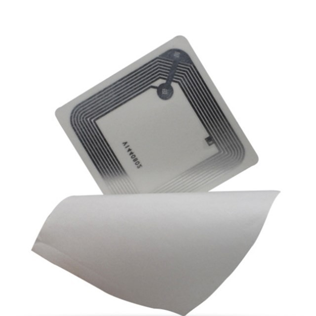 ملصق NFC213 للهواتف المحمولة بعلامة RFID قابلة للطباعة والبرمجة PET ISO14443A