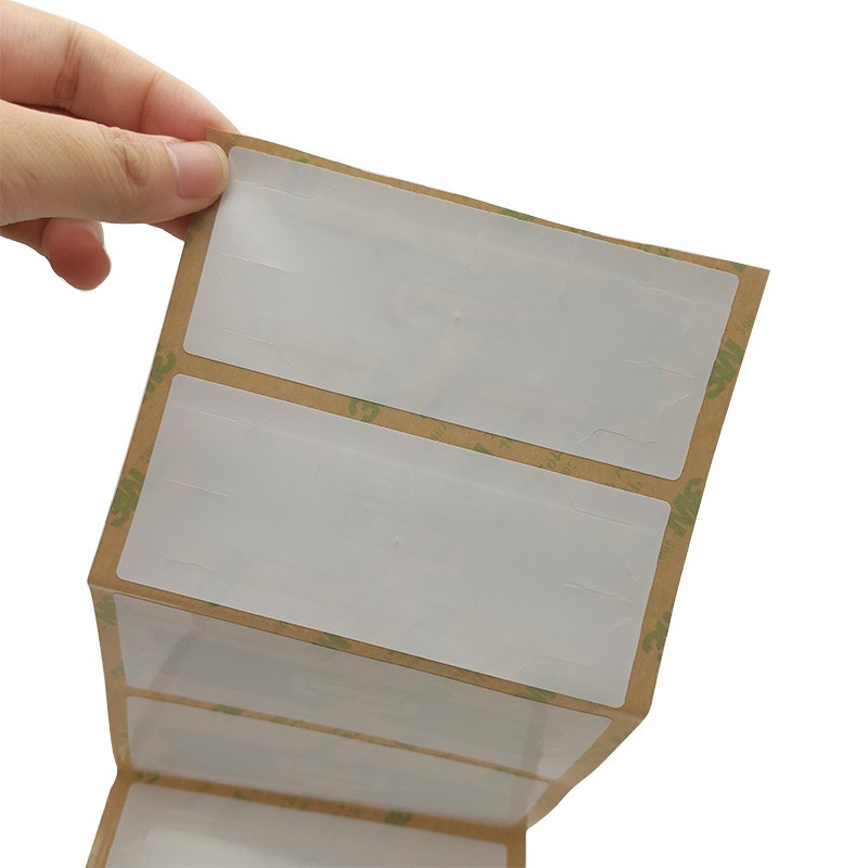 ملصق سيارة مضاد للتمزق بتقنية RFID بتردد 860~960 ميجاهرتز، ملصق زجاج أمامي بتقنية RFID UHF