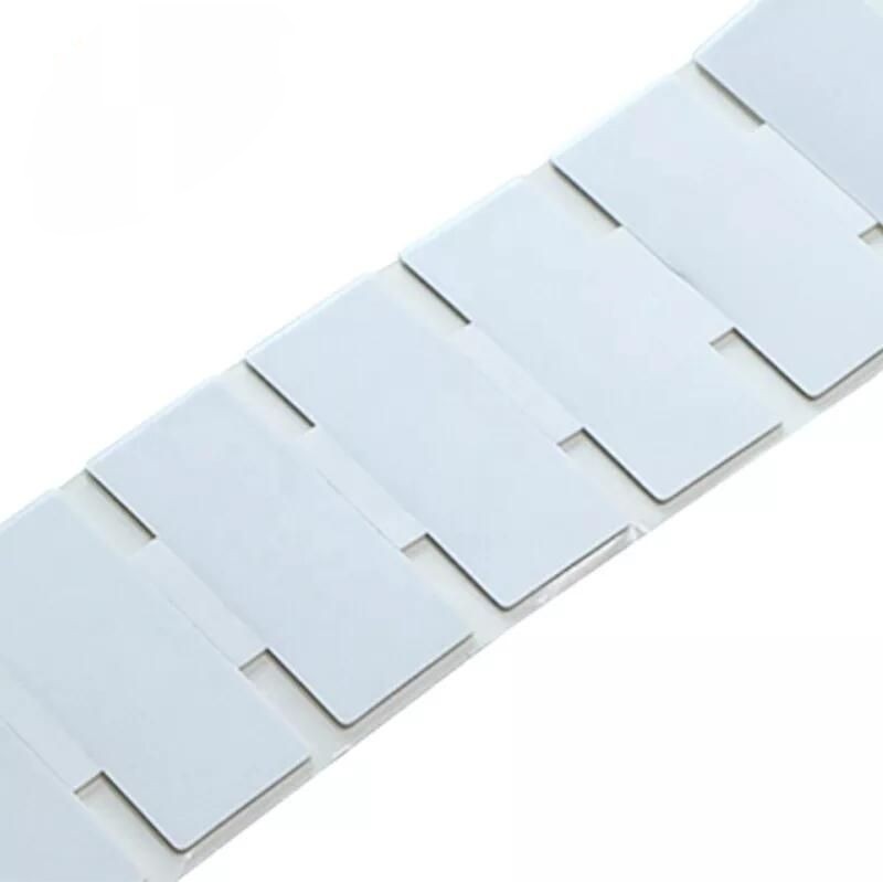 علامة RFID مضادة للمعادن طويلة المدى R6A/R6P/U8 UHF على علامة معدنية لإدارة الأصول