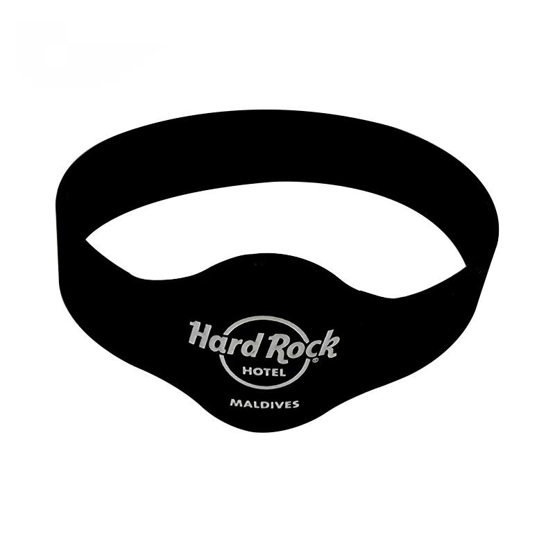 سوار سيليكون بشعار مخصص للهدايا الترويجية والتجارية