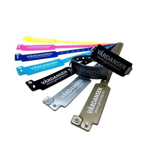 سوار معصم RFID ناعم من مادة PVC للاستخدام مرة واحدة للمناسبات والمهرجانات
