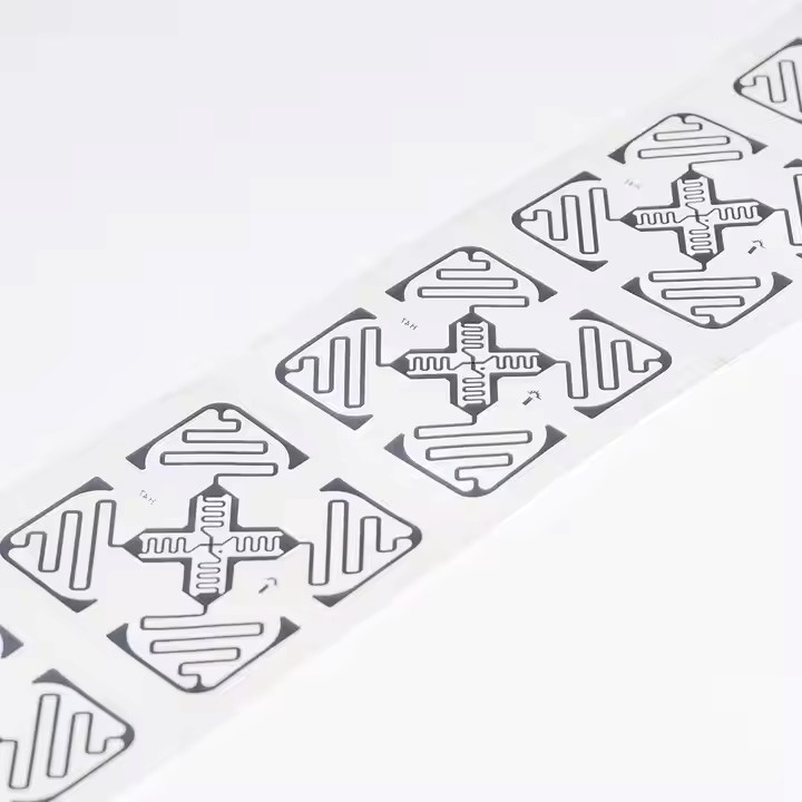 ملصق علامة صغير مقاوم للماء بتقنية UHF RFID إلكتروني طويل المدى من المصنع، متوافق مع ISO 18000-6C