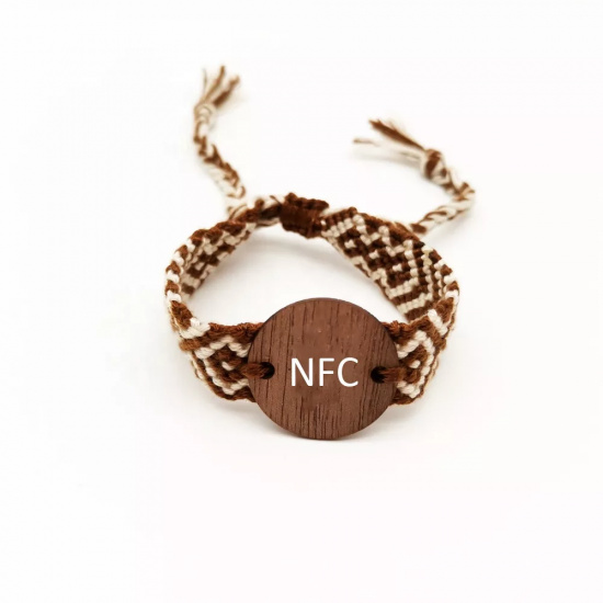 سوار خشبي مخصص قابل للتعديل بشعار RFID ونقش خشبي منسوج يدويًا وسوار NFC