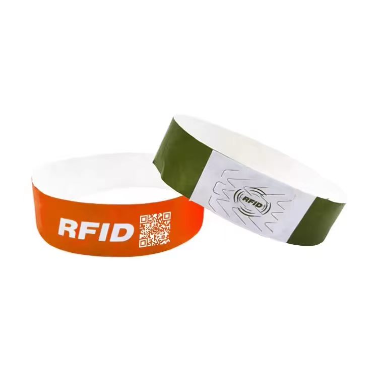 سوار ورقي بتقنية تحديد الهوية بموجات الراديو (RFID) للاستخدام مرة واحدة للتحكم في دخول المتنزهات الترفيهية