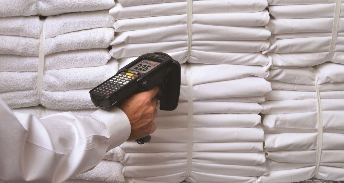 بطاقات تعريفية بتقنية UHF RFID لتتبع بياضات الفنادق: تقليل الفاقد وتحسين الكفاءة