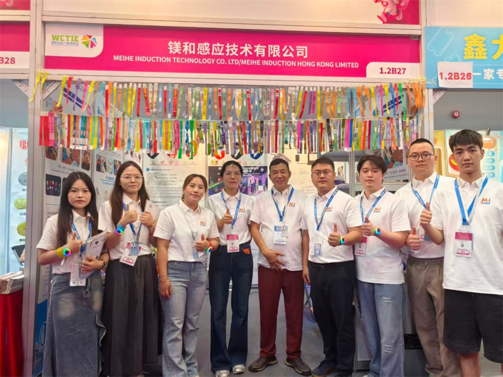 MH Team at Expo