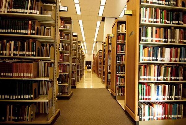 نظام حل إدارة المكتبة الذكية RFID