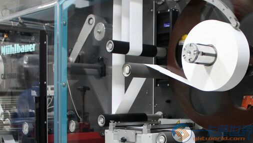 منذ عام 2018 ، ستفرض روسيا تنفيذ إدارة العلامات RFID لمنتجات الأحذية